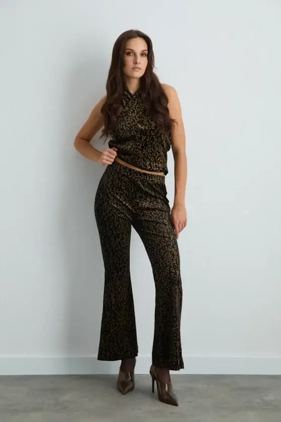 Leopard-Patterned Velvet Flared Pants - Black - 1