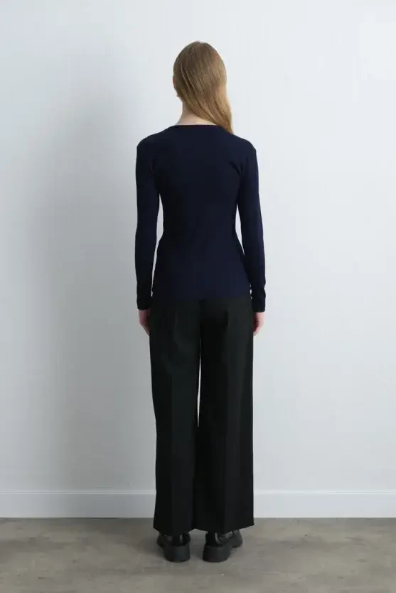 Long Sleeve Basic Cotton T-Shirt - Navy Blue - Gusto