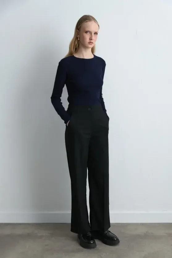 Long Sleeve Basic Cotton T-Shirt - Navy Blue - Gusto