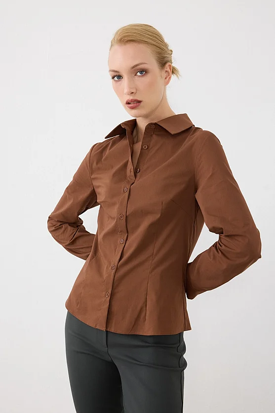 Manşeti Nakış Detaylı Slim Fit Koton Gömlek - Kahverengi - Gusto
