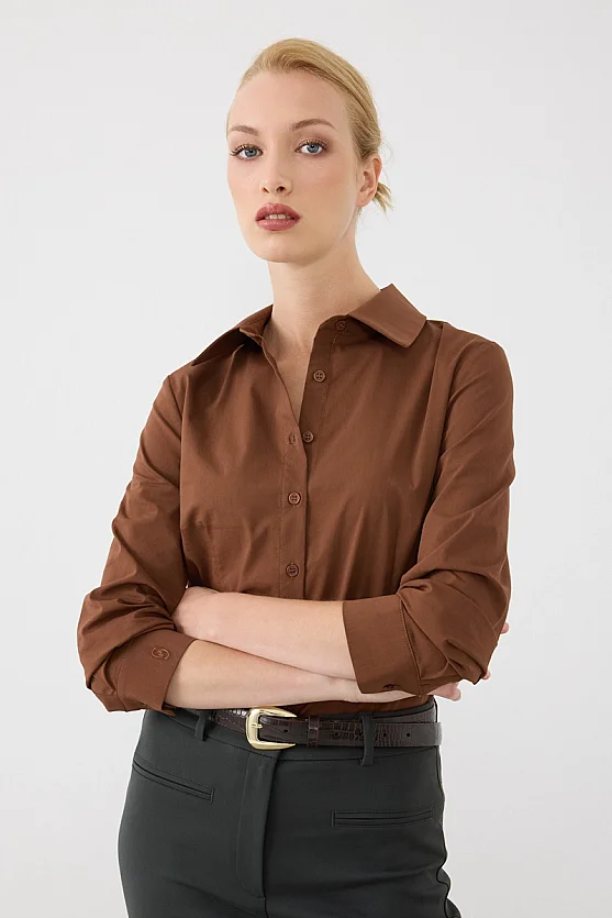 Manşeti Nakış Detaylı Slim Fit Koton Gömlek - Kahverengi - Gusto