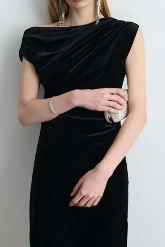 Metal Aksesuarlı Taşlı Abiye Clutch Çanta - Gümüş - Gusto