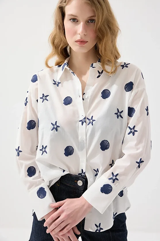 Nakışlı Koton Rahat Kesim Gömlek - Beyaz - Gusto