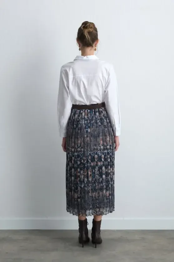 Patterned Long Pleated Skirt - Navy Blue - Gusto