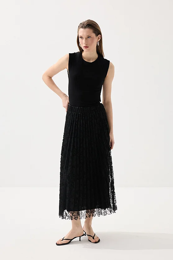 Piliseli Dantel Etek - Siyah - 4