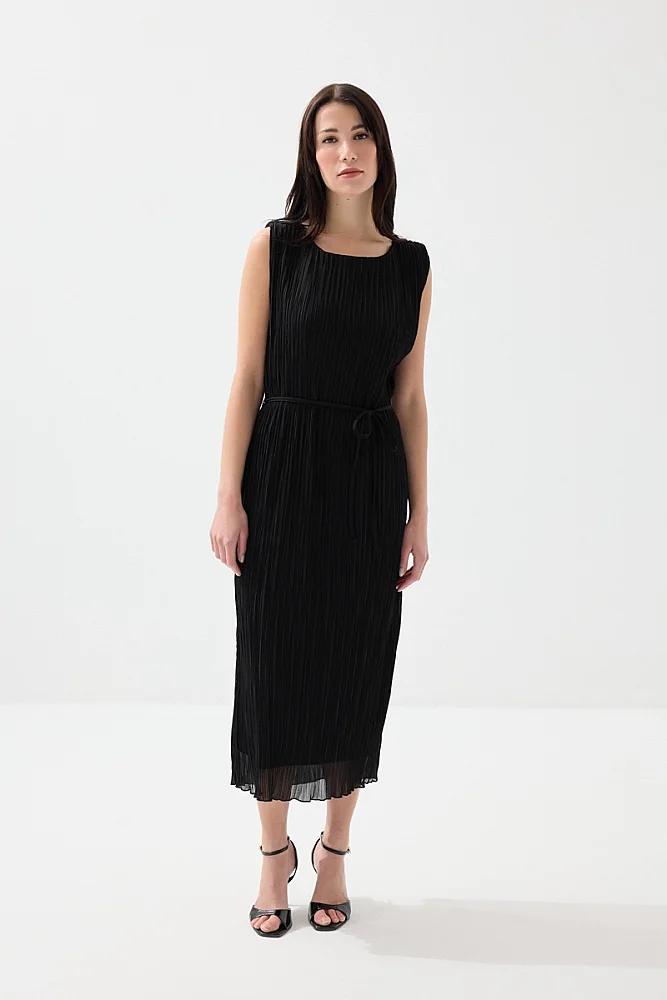 Piliseli Midi Elbise - Siyah Siyah