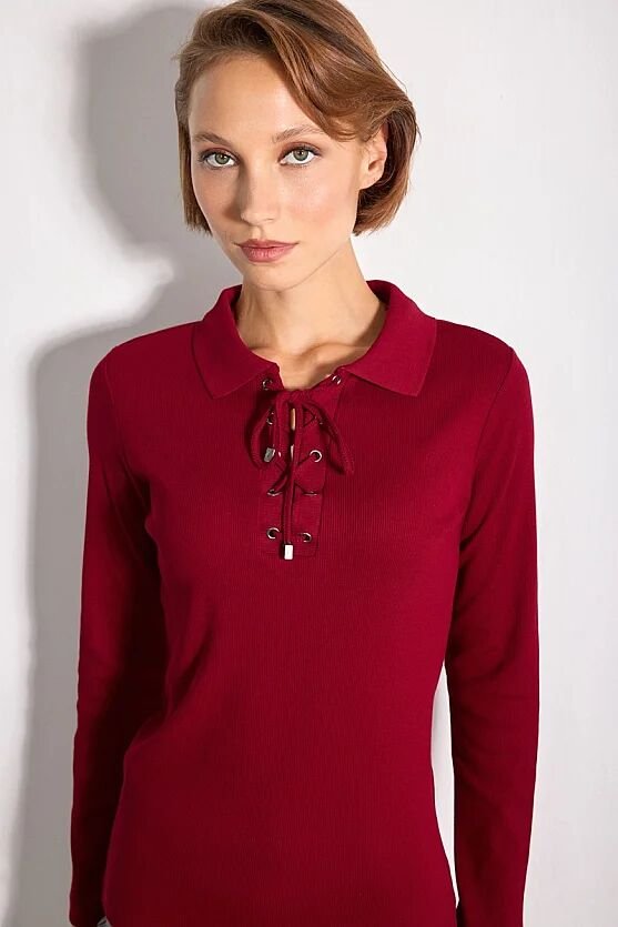 Polo Yaka Kuşgözü Detaylı Pamuk Örme Bluz - Bordo - Gusto