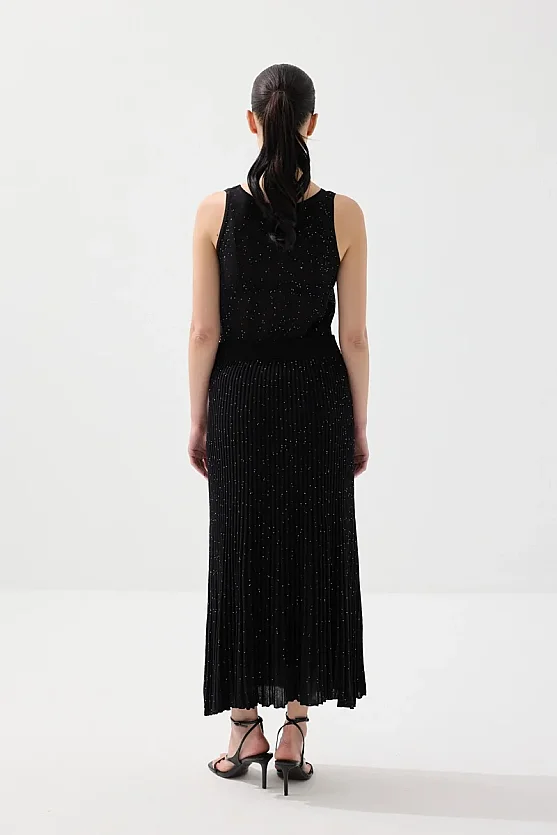 Pul Detaylı Pilise Astarlı Triko Etek - Siyah - Gusto