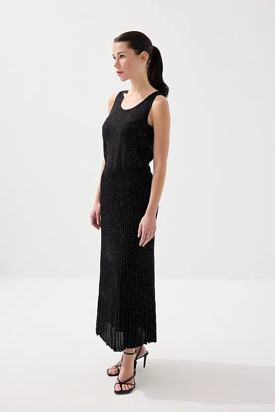 Pul Detaylı Pilise Astarlı Triko Etek - Siyah - 5