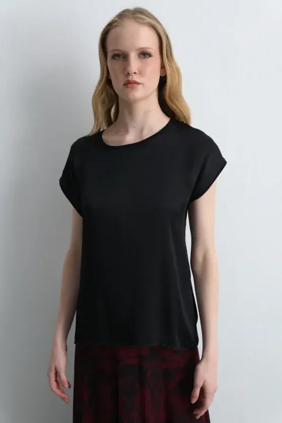 Round Neck Satin Front Viscose T-Shirt - Black - 3