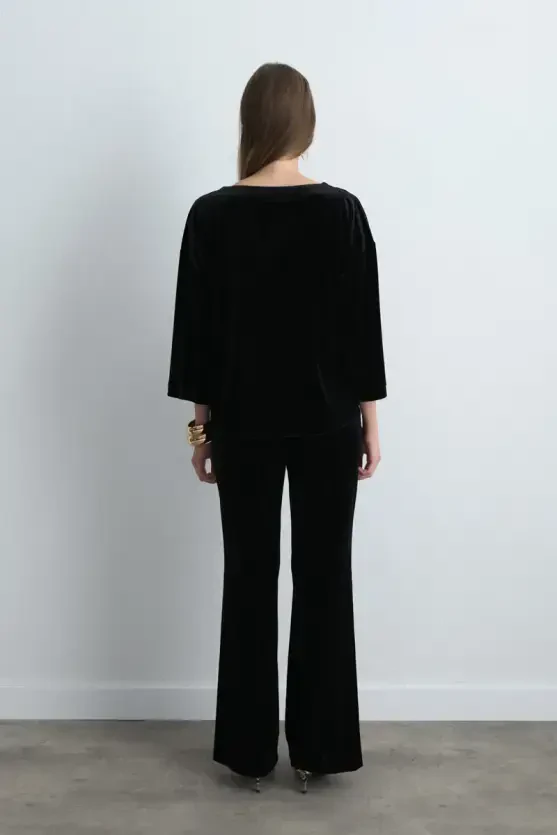 Round Neck Velvet Blouse - Black - Gusto