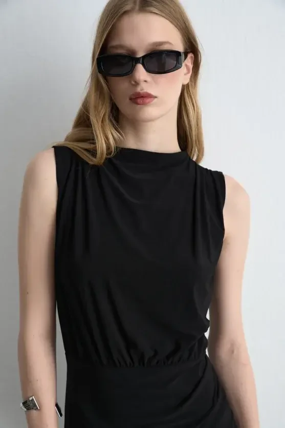 Ruched Jersey Midi Dress - Black - Gusto