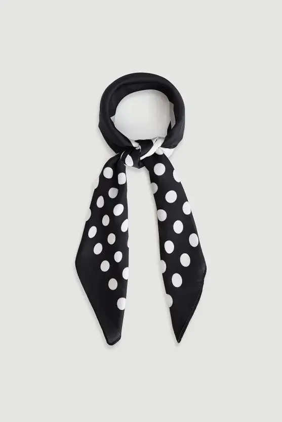 Siyah Beyaz Puantiyeli Fular - Siyah - Gusto