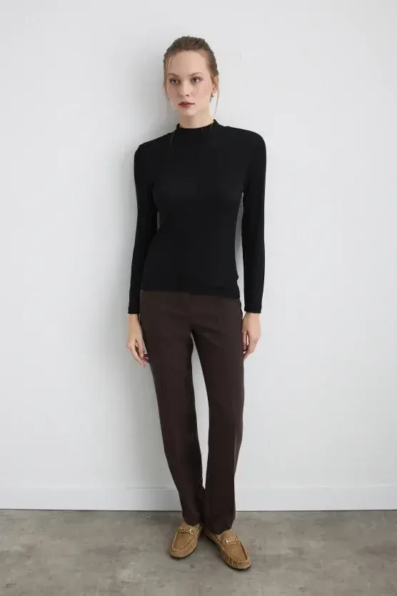 High-Neck Viscose Lycra Blouse - Black - Gusto