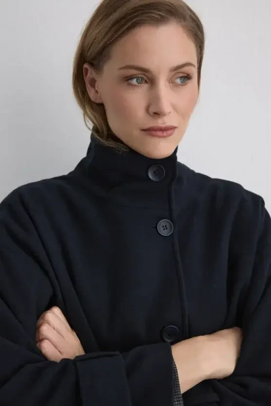 High-Collar Wool Coat - Navy - Gusto