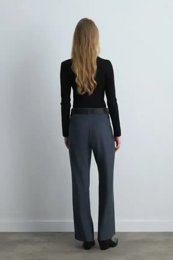 Straight Leg Fabric Pants - Navy Blue - Gusto