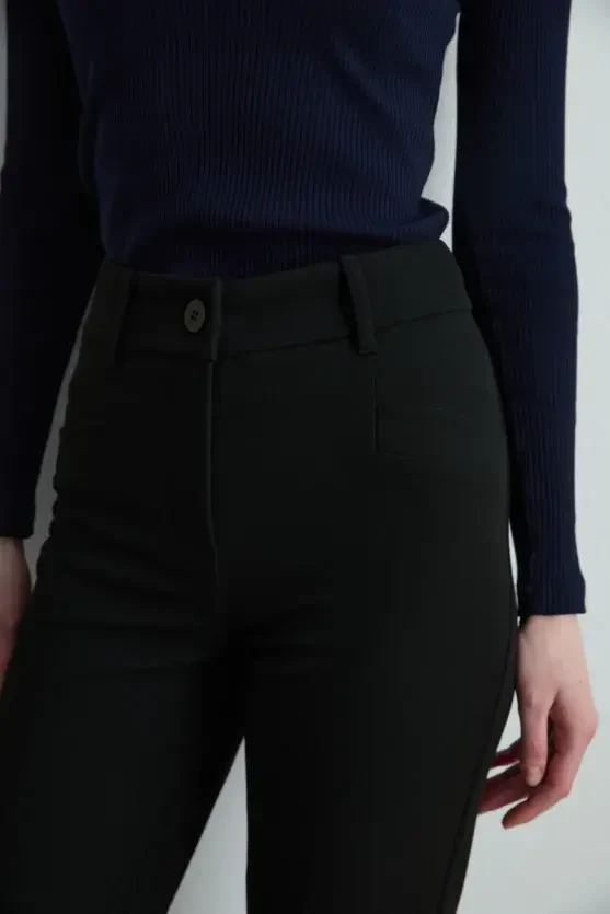 Straight-Leg Pants - Black - 5