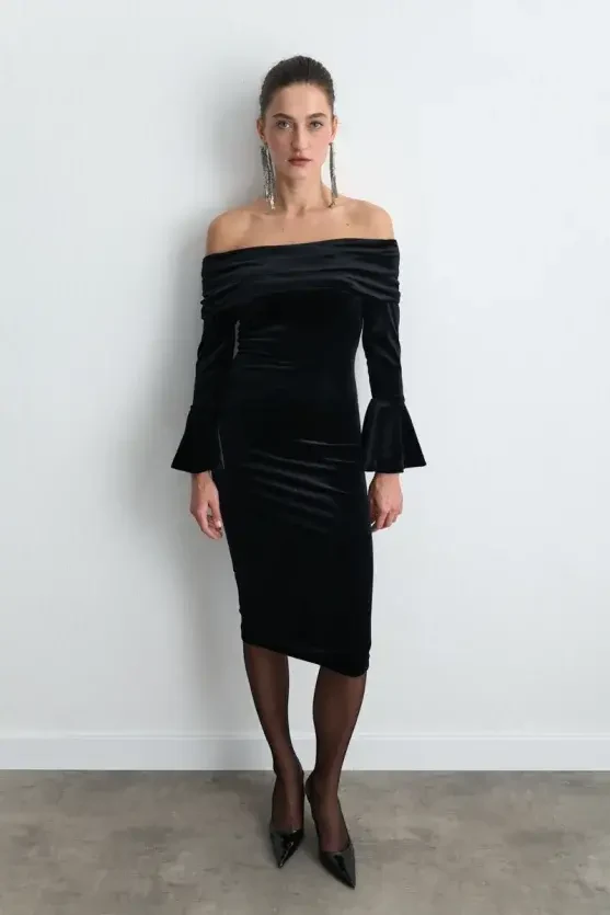 Strapless Velvet Midi Dress - Black - 3