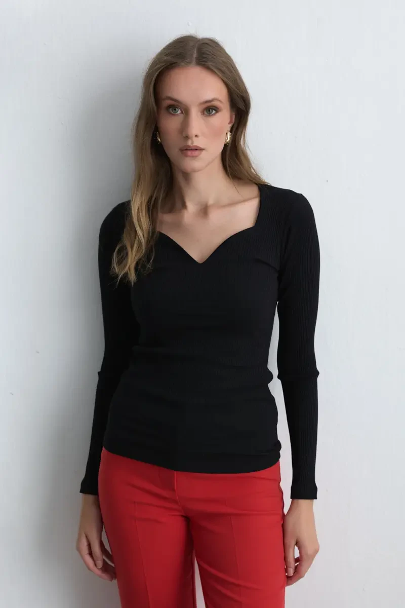 Sweetheart Neck Cotton Blouse - Black - 1