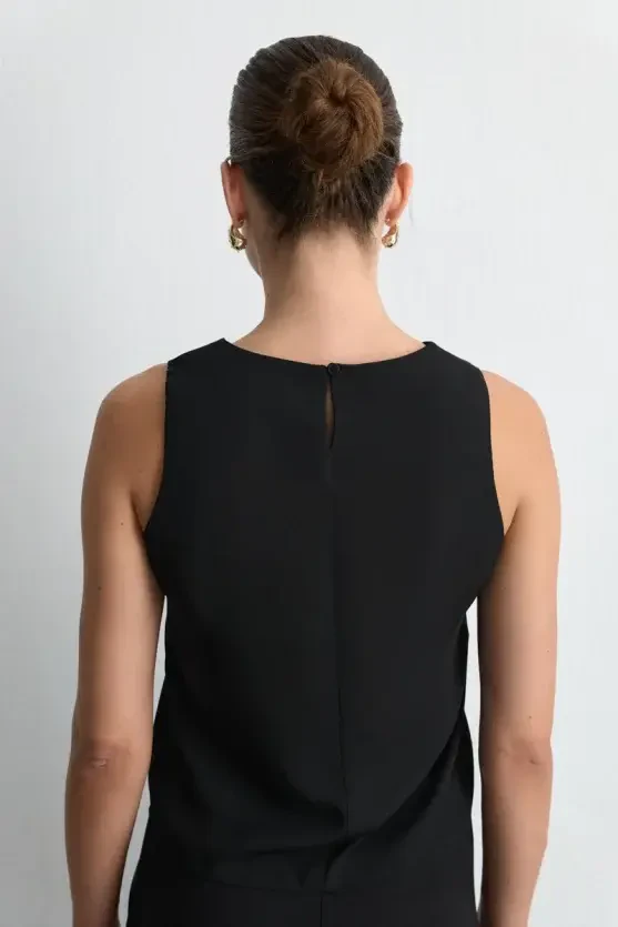 Thick Strap Satin Camisole Blouse - Black - Gusto