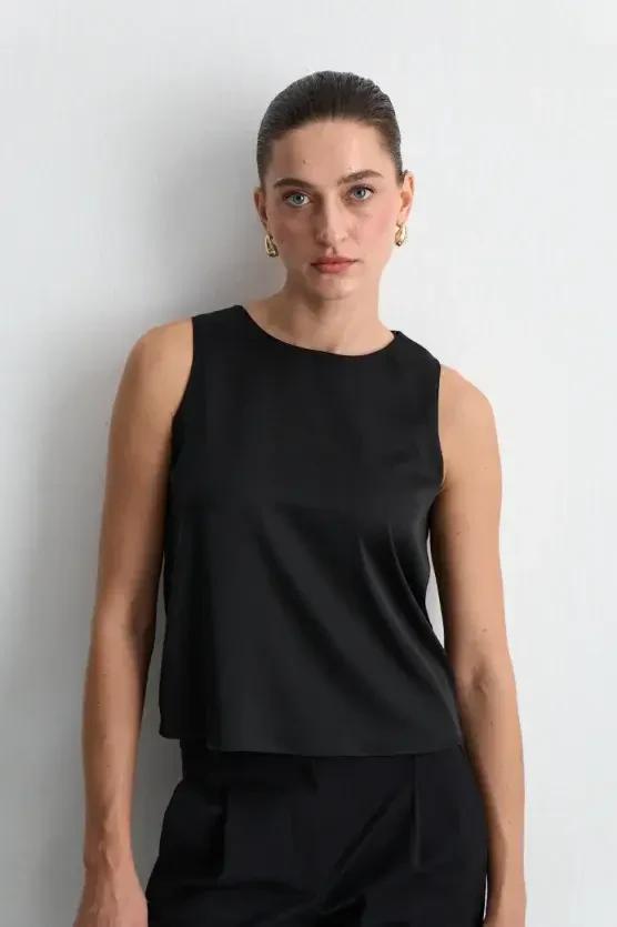 Thick Strap Satin Camisole Blouse - Black - Gusto