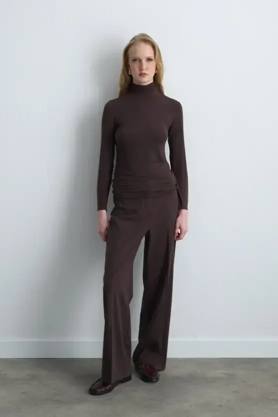Turtleneck Cashmere Blouse - Brown - Gusto