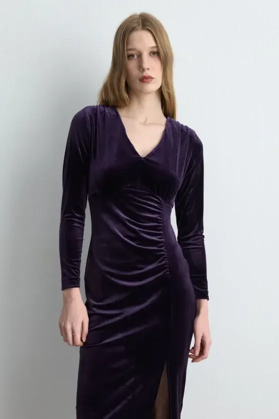 V-Neck Long Velvet Dress - Plum - Gusto
