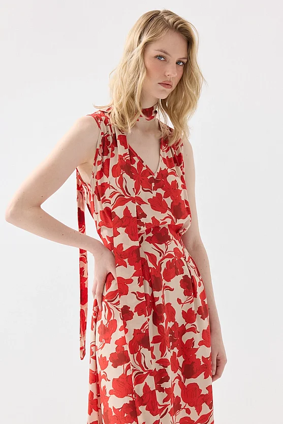 V Yaka Fularlı Uzun Desenli Viskon Elbise - Kırmızı - Gusto