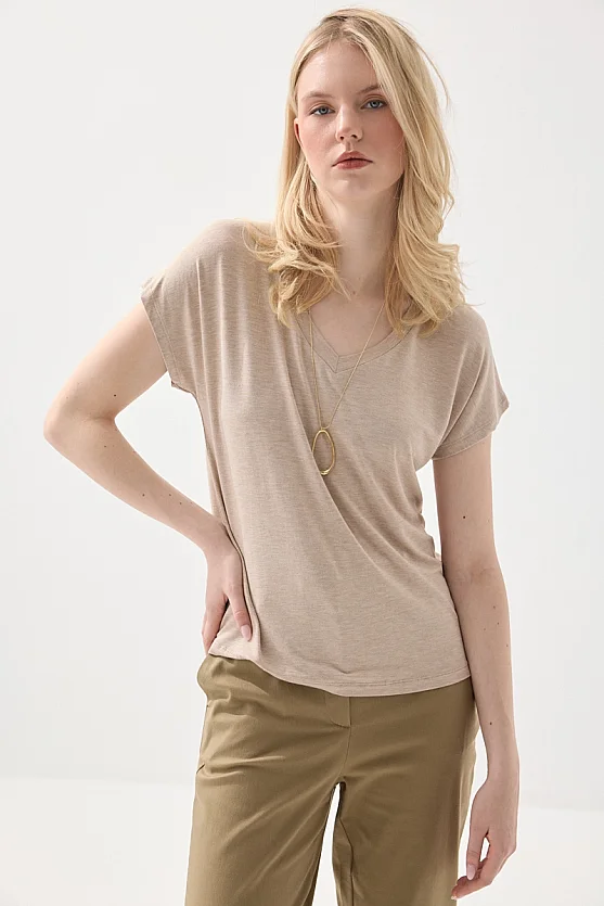 V Yaka Melanjlı Bambu T-shirt - Bej - 4