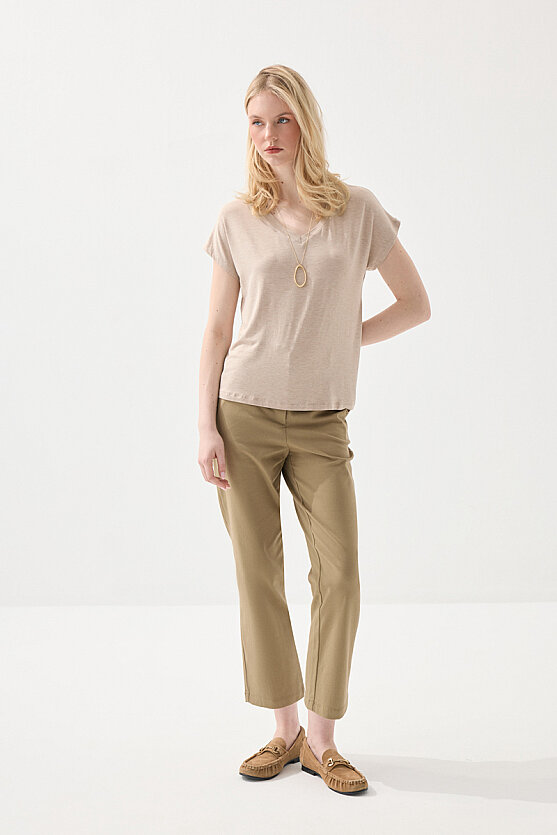 V Yaka Melanjlı Bambu T-shirt - Bej - 2