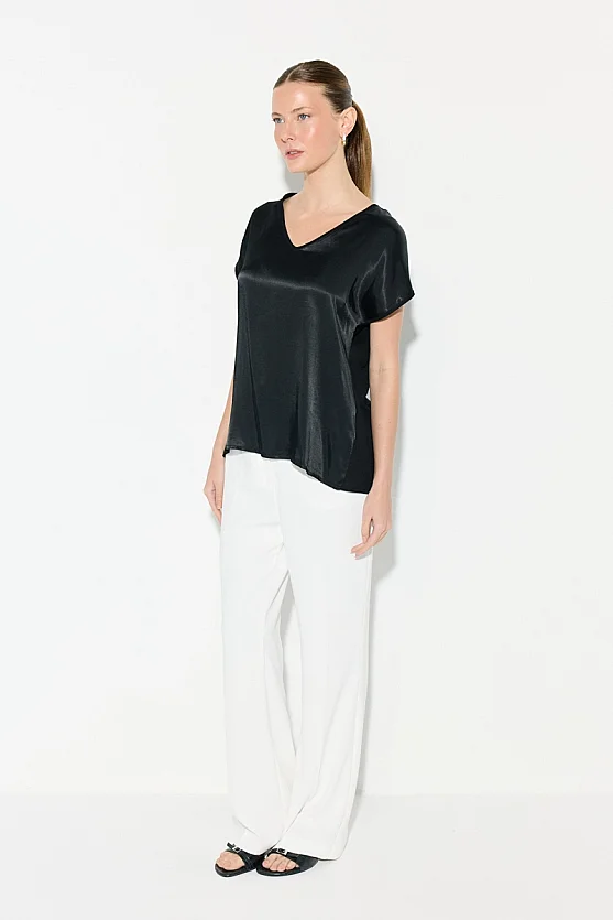V Yaka Önü Saten Tshirt - Siyah - 3