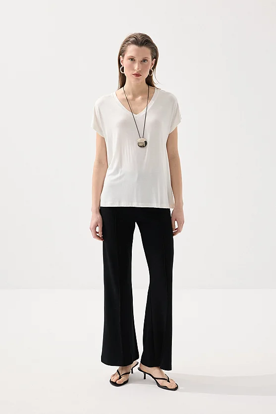 V Yaka Rahat Kesim Bambu T-shirt - Beyaz - 2