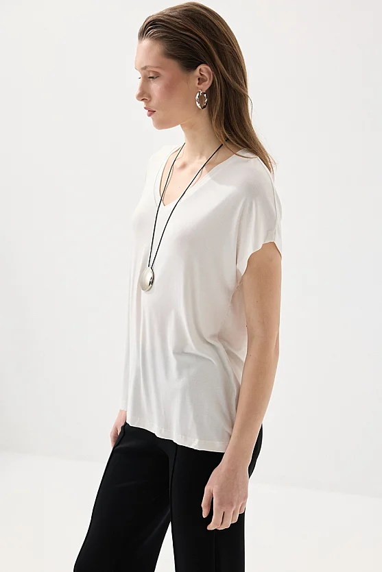 V Yaka Rahat Kesim Bambu T-shirt - Beyaz - 4