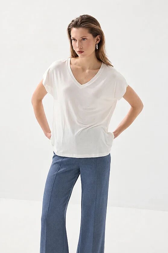 V Yaka Rahat Kesim Bambu Tshirt - Beyaz - Gusto