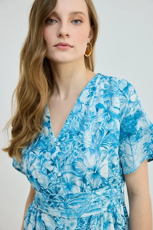 V Yakalı Desenli Uzun Keten İçerikli Elbise - Mavi - 2