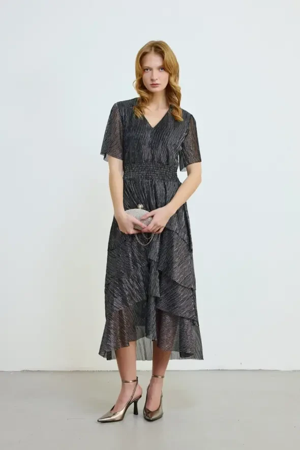 V Yakalı Kat Kat Uzun Simli Elbise - Siyah - Gusto