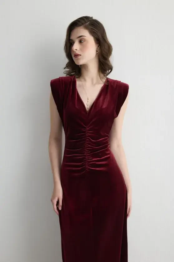 V Yakalı Uzun Kadife Abiye Elbise - Bordo - 4