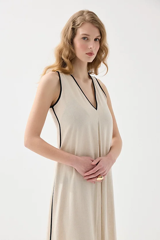 V Yakalı Uzun Keten Elbise - Bej - 3