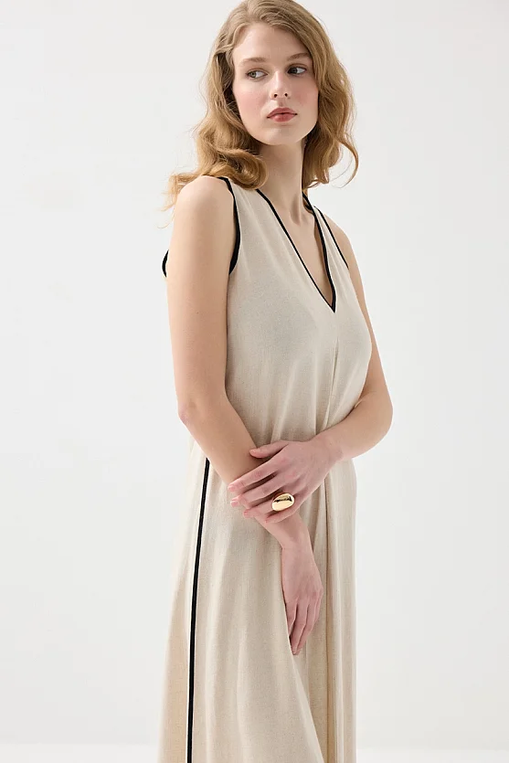 V Yakalı Uzun Keten Elbise - Bej - 5