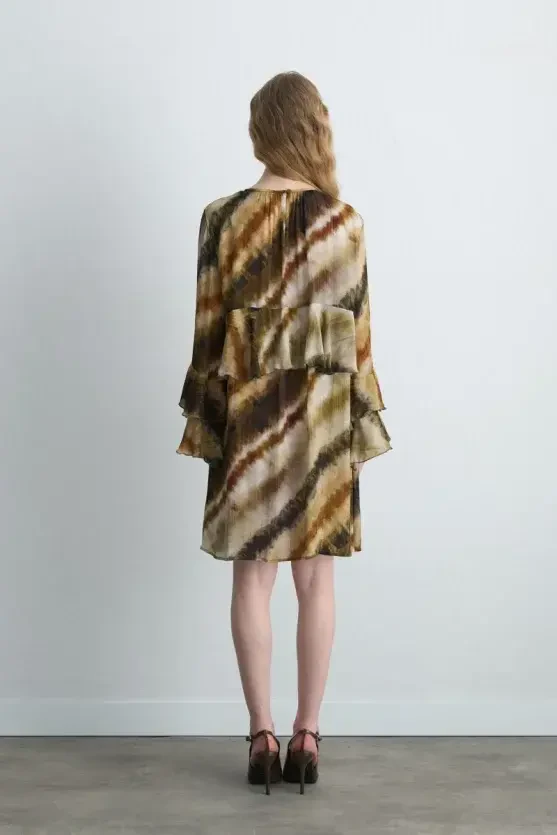 Volanlı Rahat Kesim Kısa Elbise - Bej - 7