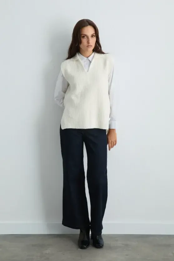 Wool Knit Vest - Ecru - Gusto