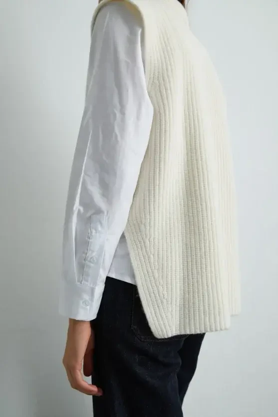 Wool Knit Vest - Ecru - Gusto