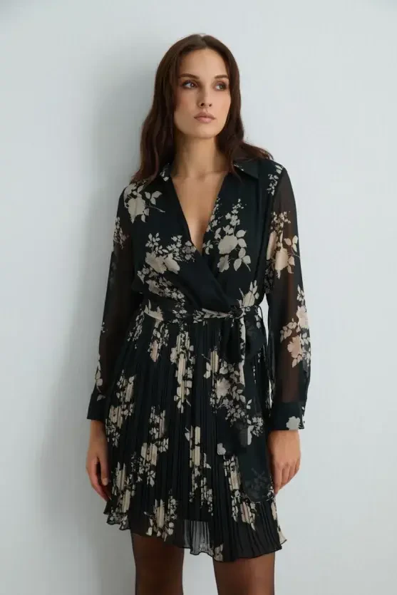 Wrap-Style Pleated Dress - Black - 3