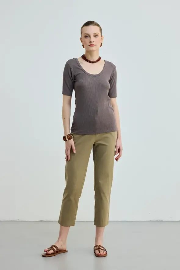 Yakası Dilimli Viskon T-Shirt - Kahve - 2
