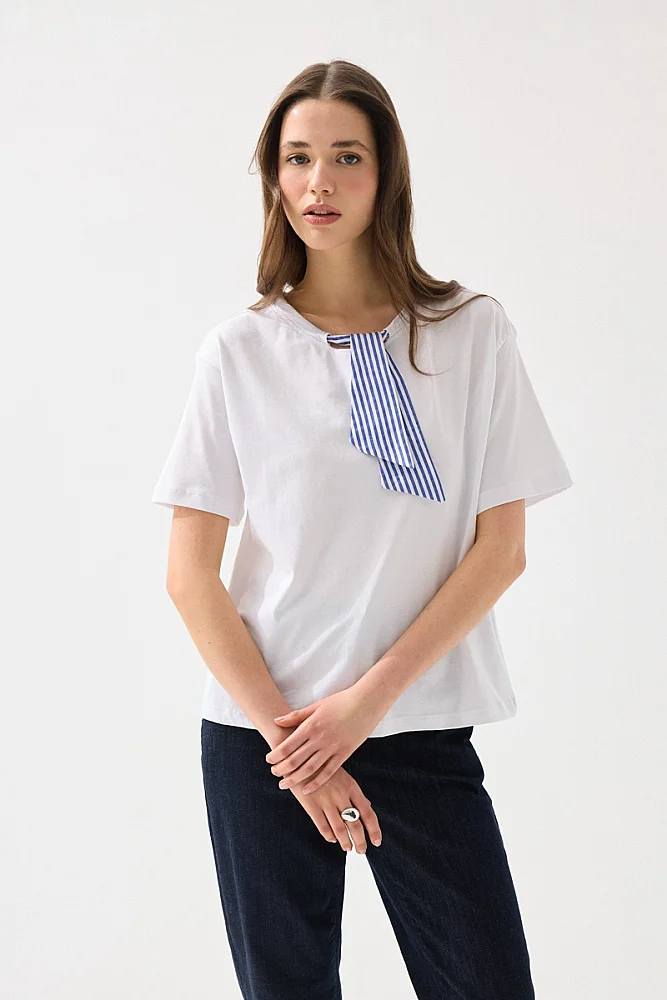 Yakası Fularlı Pamuk Tshirt - Beyaz