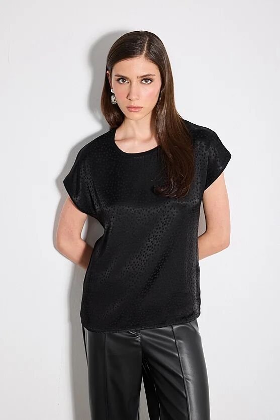 Yuvarlak Yaka Önü Puantiyeli Jakar Tshirt - Siyah - 1