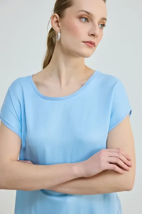 Yuvarlak Yaka Önü Saten Tshirt - Mavi - 3