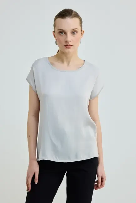 Yuvarlak Yaka Önü Saten Tshirt - Taş Taş