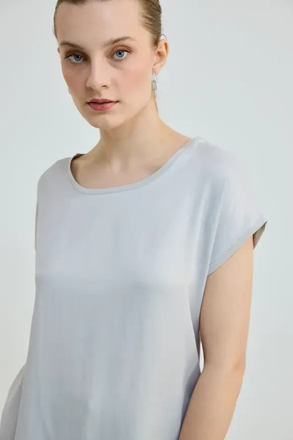 Yuvarlak Yaka Önü Saten Tshirt - Taş - 2