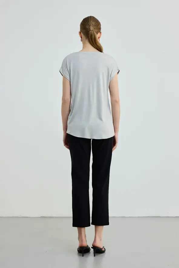 Yuvarlak Yaka Önü Saten Tshirt - Taş - 4